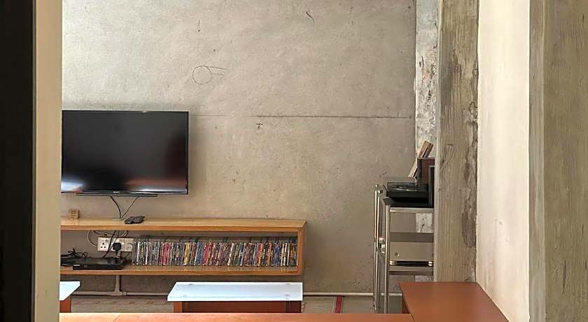 The Frame Guesthouse