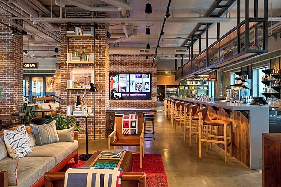 Moxy Charleston Downtown