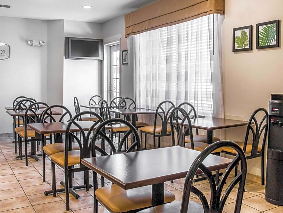 Clarion Inn Columbia Airport