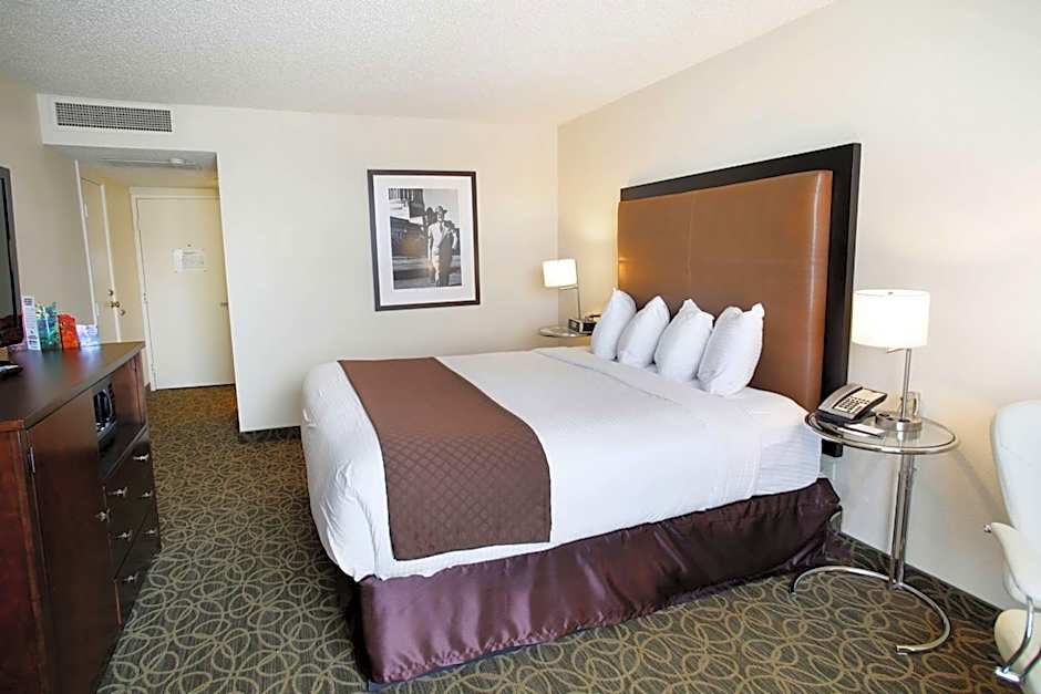 Red Lion Inn & Suites Olympia, Governor Hotel