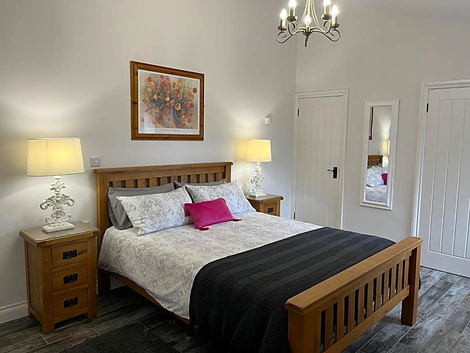 Millbrae Lodges