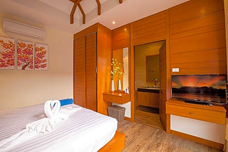 4 Bedroom Pool Villa