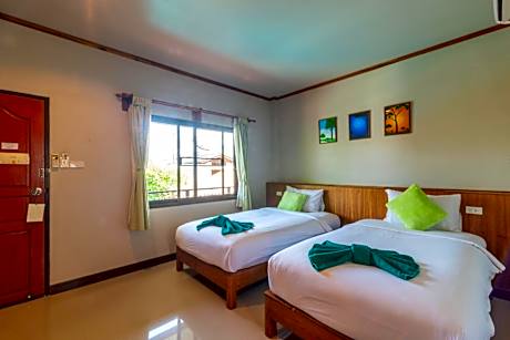 Deluxe Twin Room with Pool View