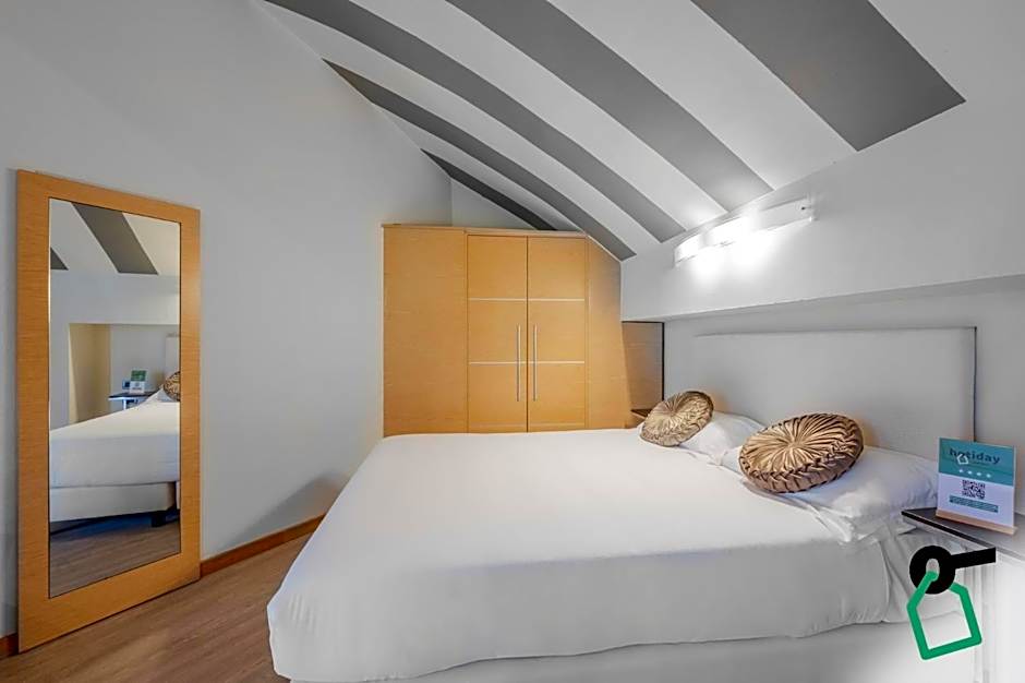 HOTIDAY ApartHotel Firenze