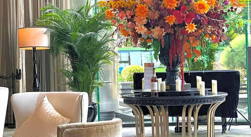 Sofitel Guangzhou Sunrich Hotel