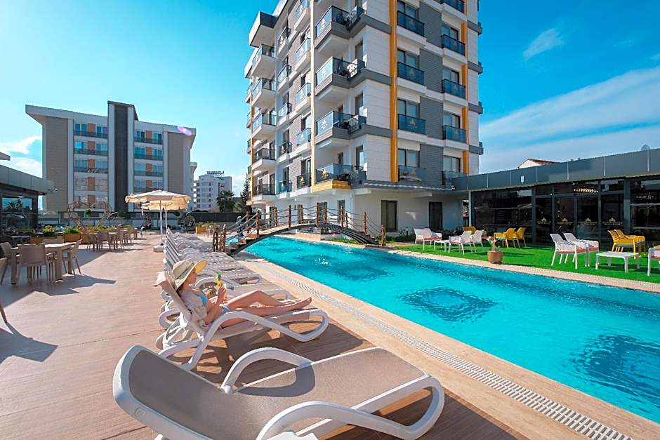 Elysium Deluxe Suites 