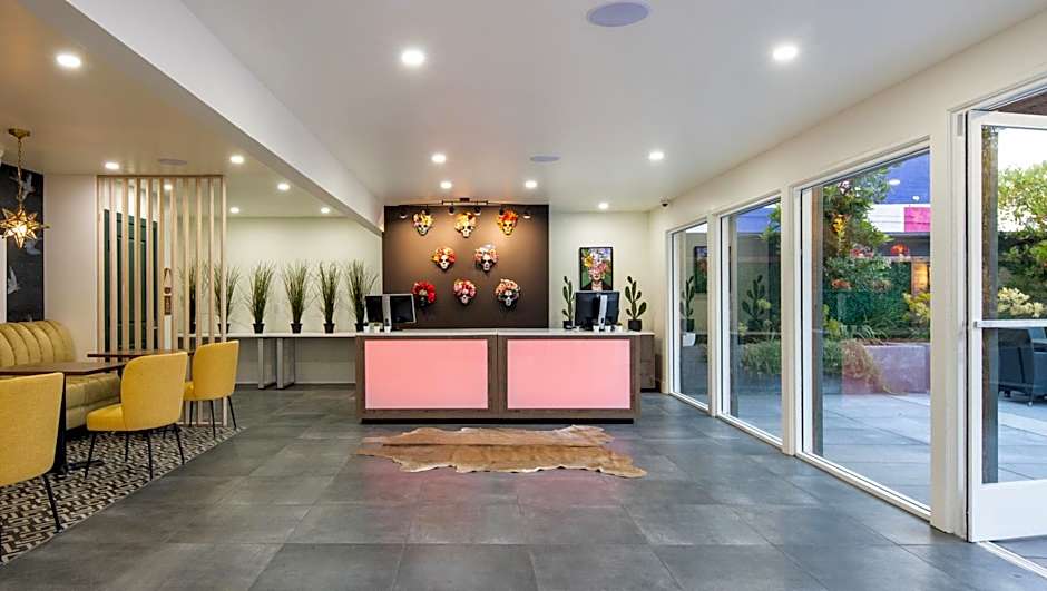 The Catrina Hotel