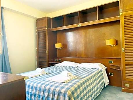 Triple Room with Shower