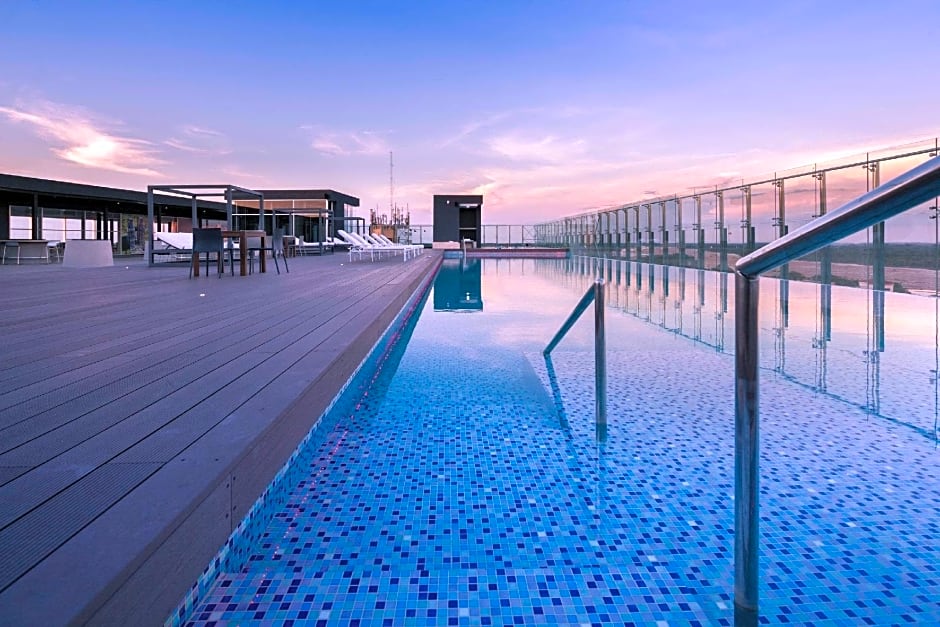 Radisson Hotel Santa Cruz