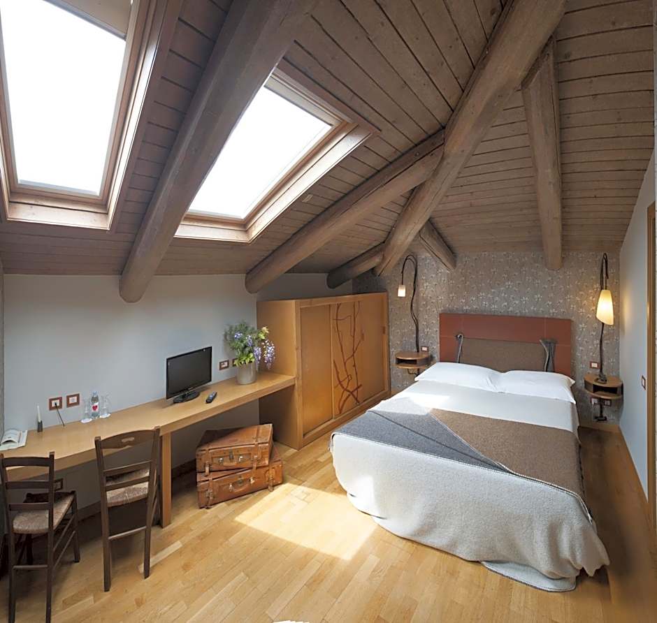 Photo 1 of 15 of Classic 1 Double Bed or 2 Beds