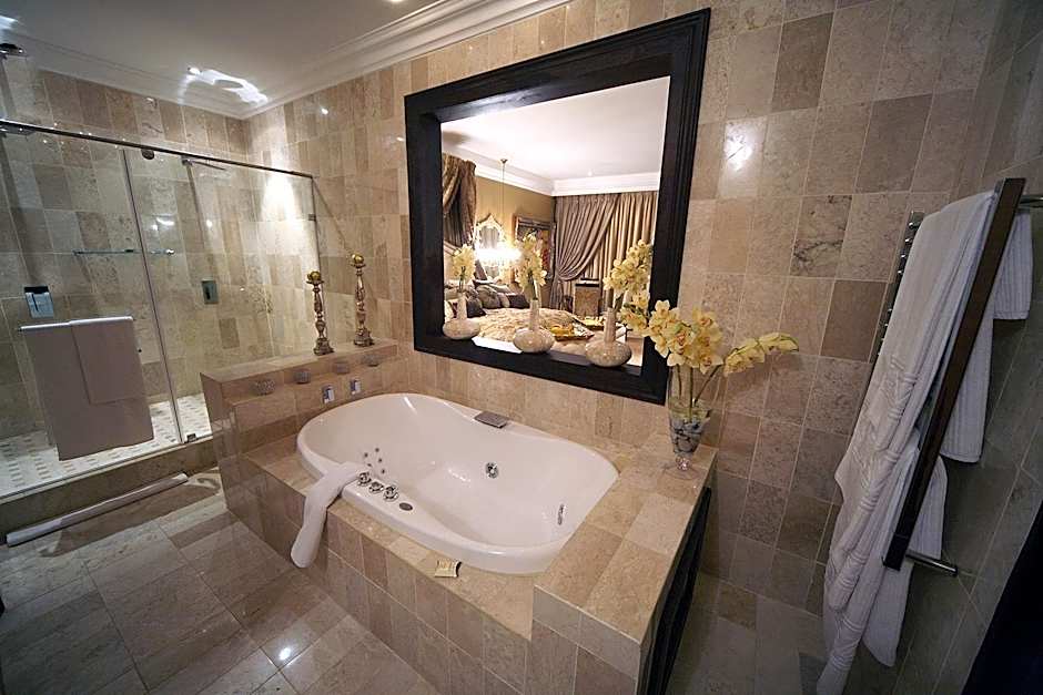 Fusion Boutique Hotel