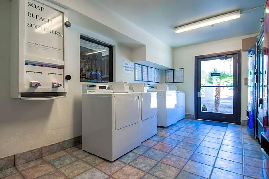 Motel 6-Palm Springs, CA - Downtown