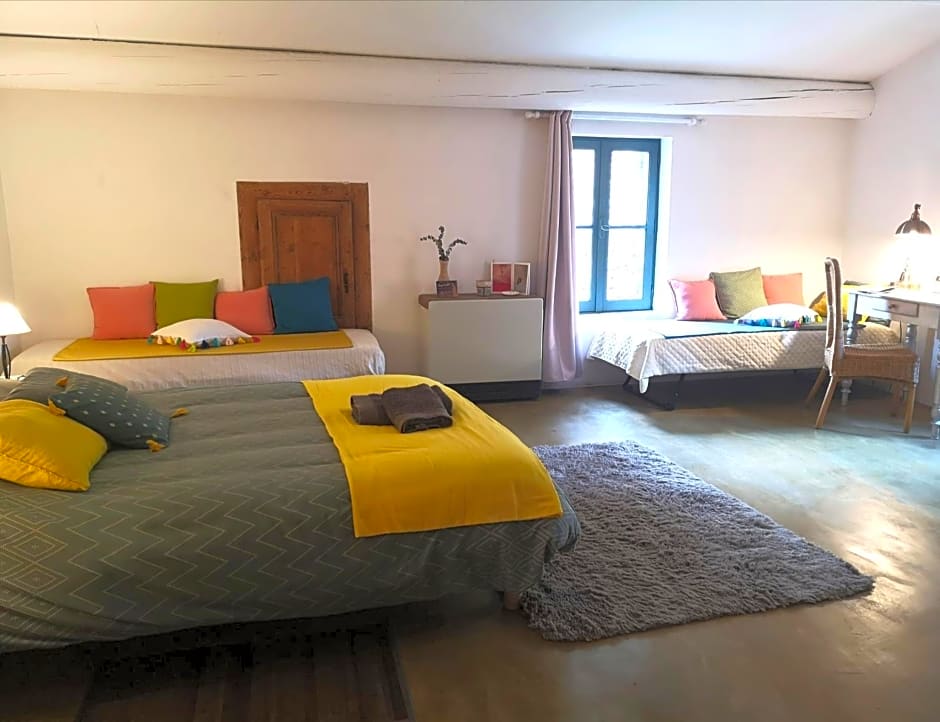 Maison Shanti chambre 1 à 3 personnes havre de paix pdj bio
