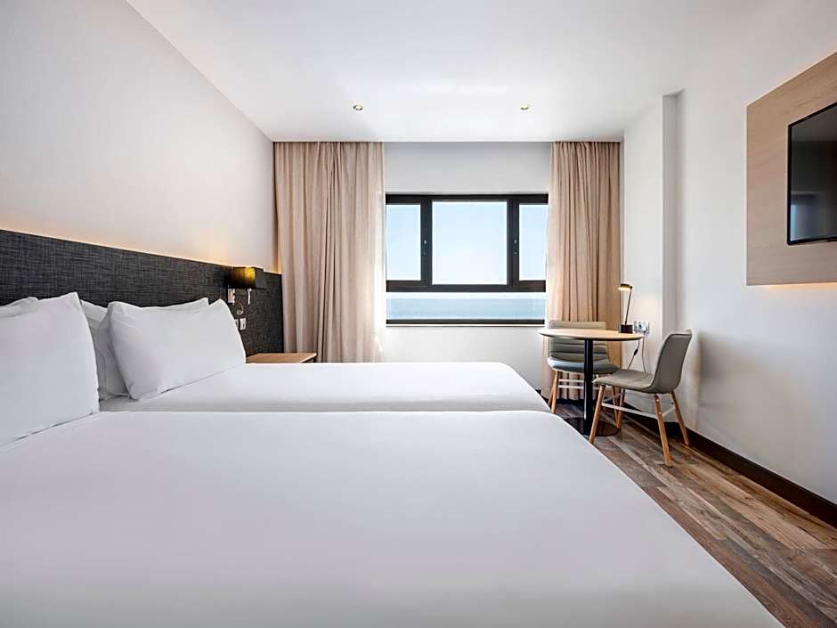 Hotel Cádiz Paseo del Mar Affiliated by Meliá