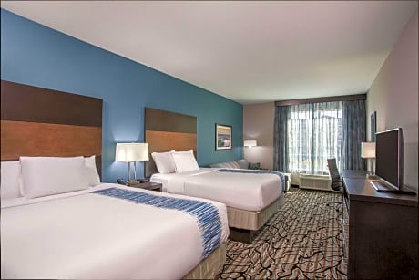 Deluxe Queen Room with Two Queen Beds - Non-Smoking
