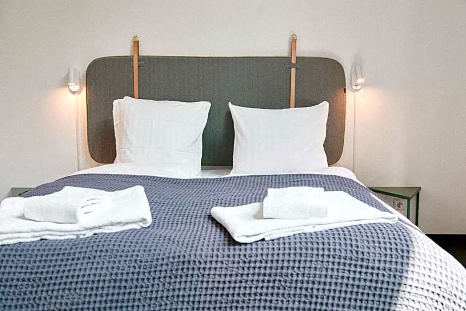 The Forest apartments by Daniel&Jacob's