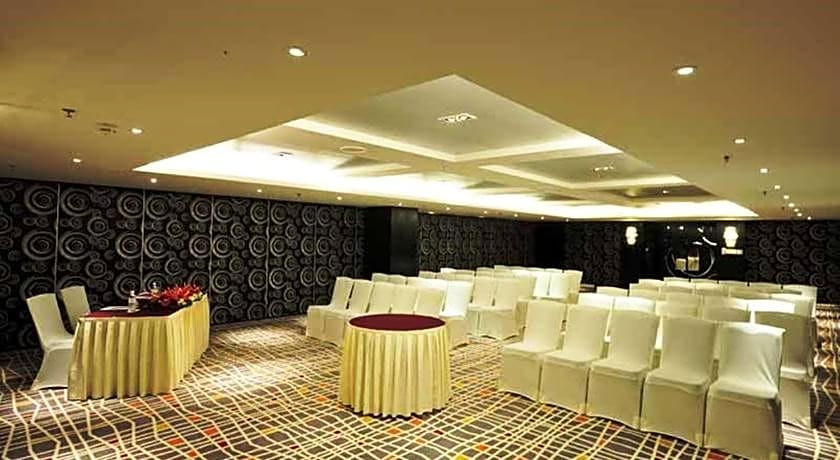 Ming Garden Hotel and Residences