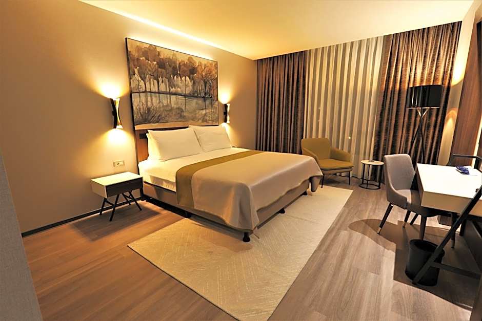 Limak Skopje Luxury Hotel