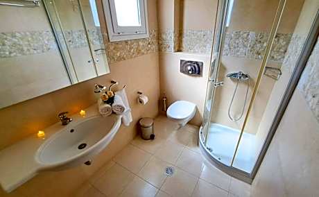 Twin Room with Pool View