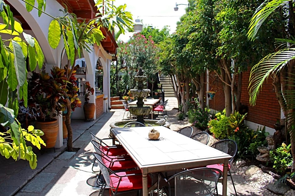 Las Mariposas Eco-Hotel & Studios