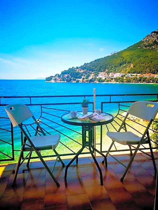 Photo 1 of 43 of Apartmani Divić
