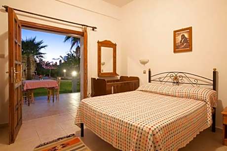 Double Room with Garden View