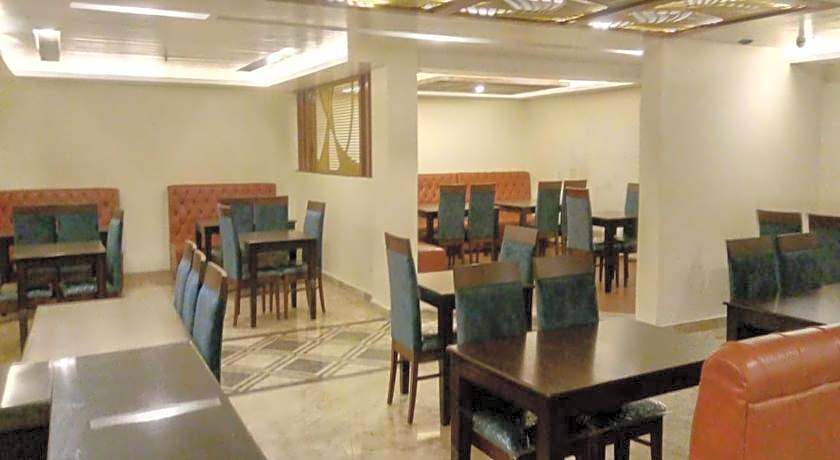 Clarks Inn Suites Katra