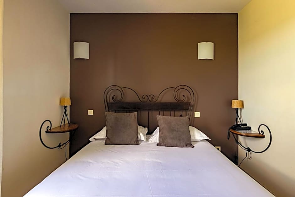 Hotel Restaurant Le Gardon - Pont du Gard