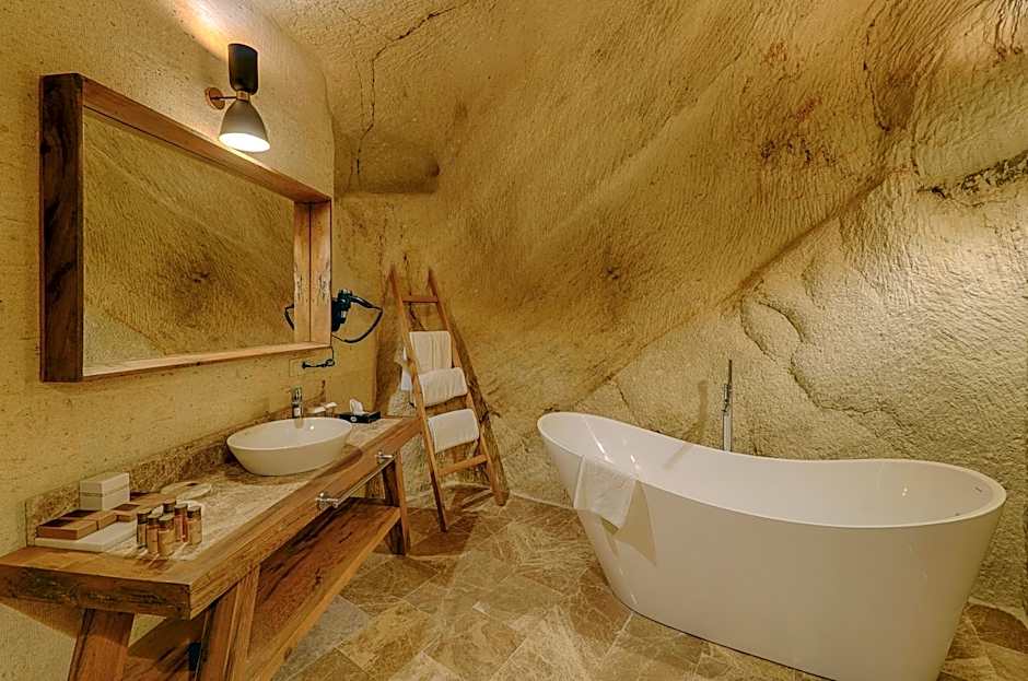 Solem Cave Suites