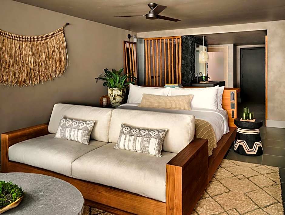 1 Hotel Hanalei Bay