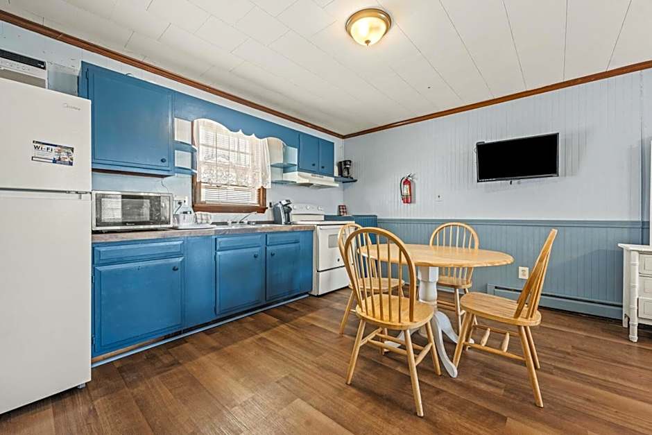 Oceanside Court by KEES Vacations