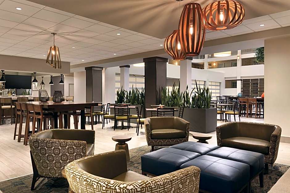 Embassy Suites by Hilton Bloomington / Minneapolis