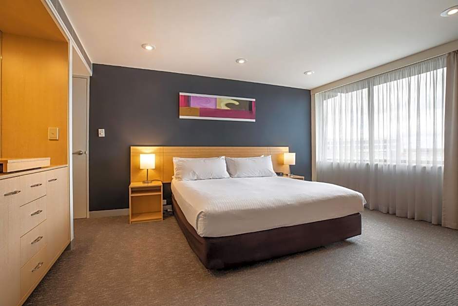Holiday Inn Melbourne Airport By IHG
