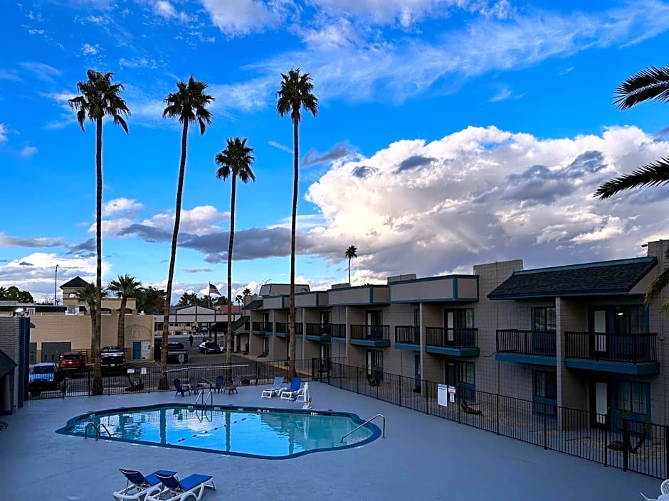 Studio 6 Mesa, AZ ? Near Downtown &amp; Sloan Park