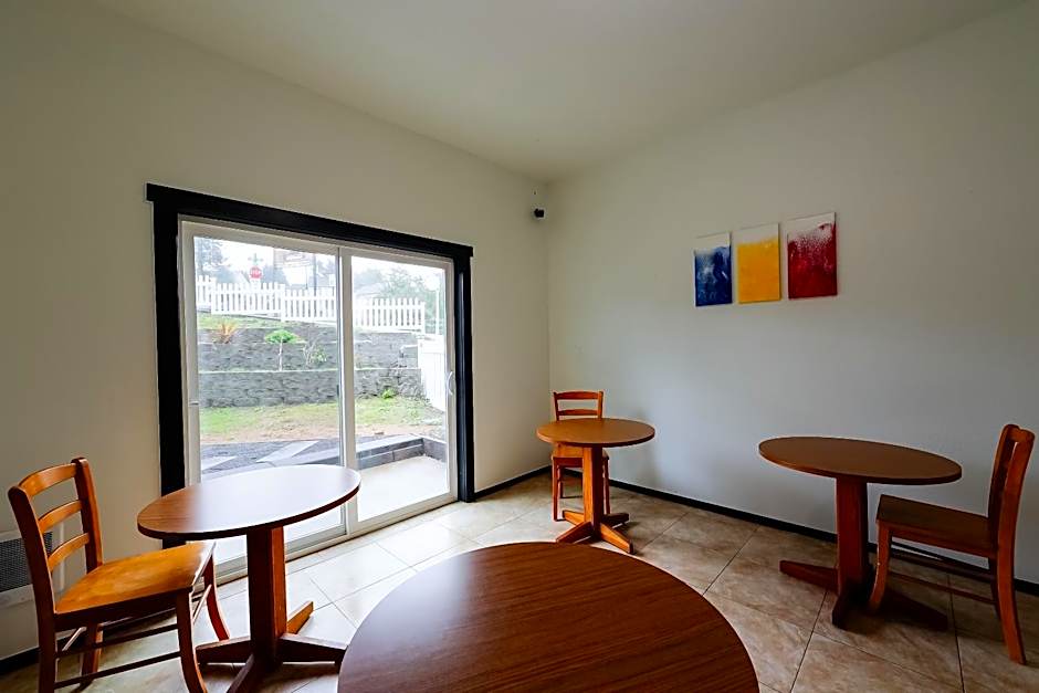 Coastal Inn by OYO Lincoln City - Oregon Coast Hwy