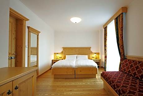 Superior One-Bedroom Apartment