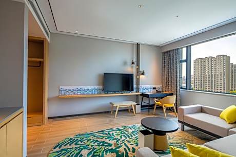 Premium King Suite