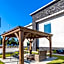 Super 8 by Wyndham Kingwood Houston North