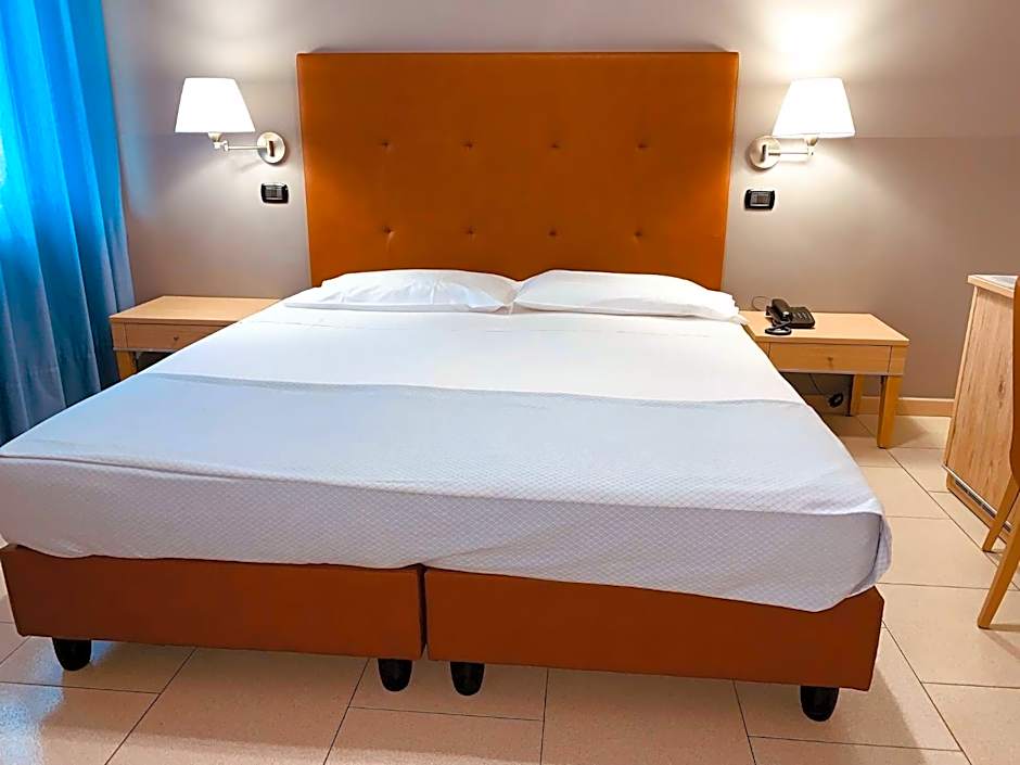 Photo 1 of 20 of Double Room