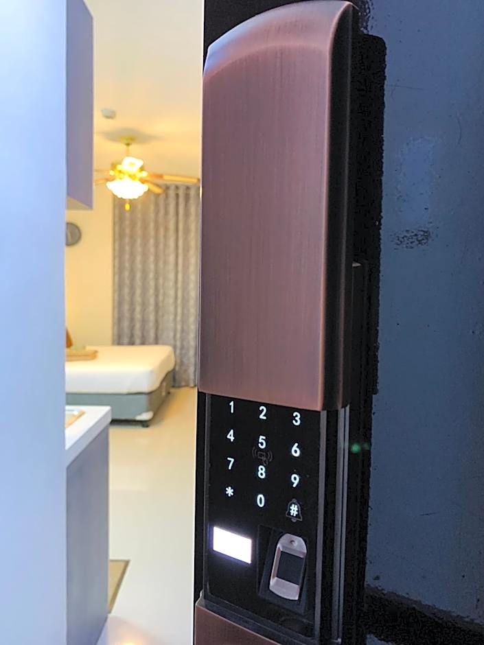 Quayside Condo near Airport