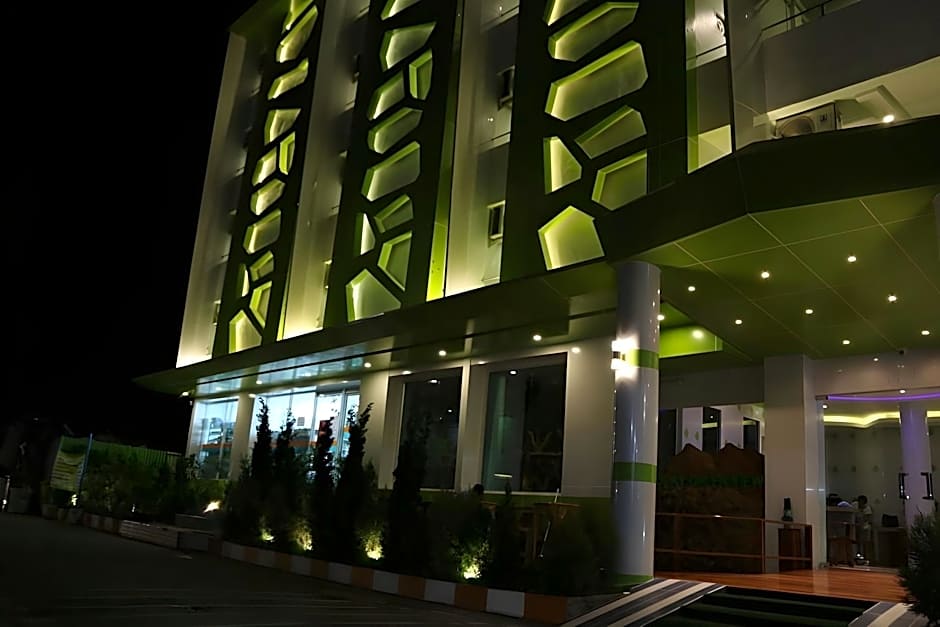 Lucky Green View Hotel (SHA Extra Plus)