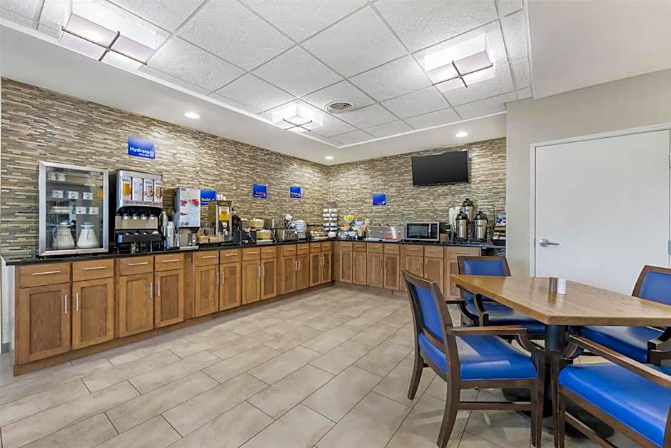 Best Western North Bryant Inn