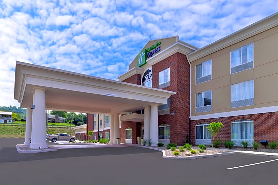 Holiday Inn Express & Suites New Martinsville