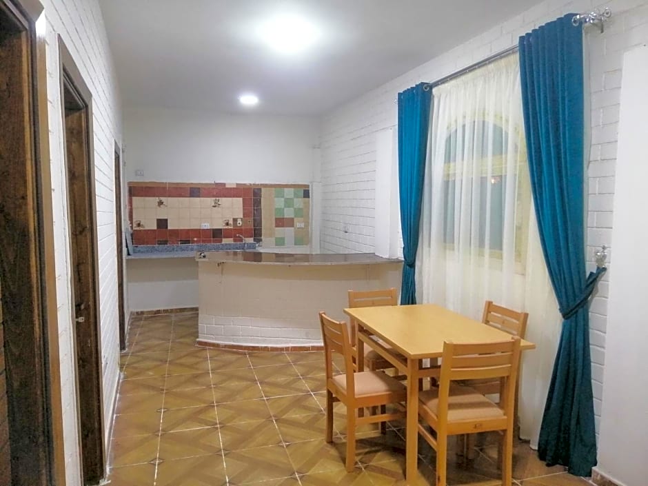 Anubis kingdom Pyramids View