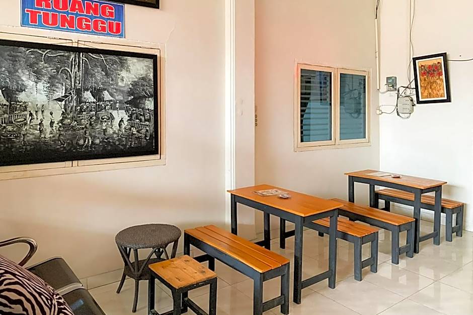 RedDoorz Near Stasiun Tanjung Karang Lampung