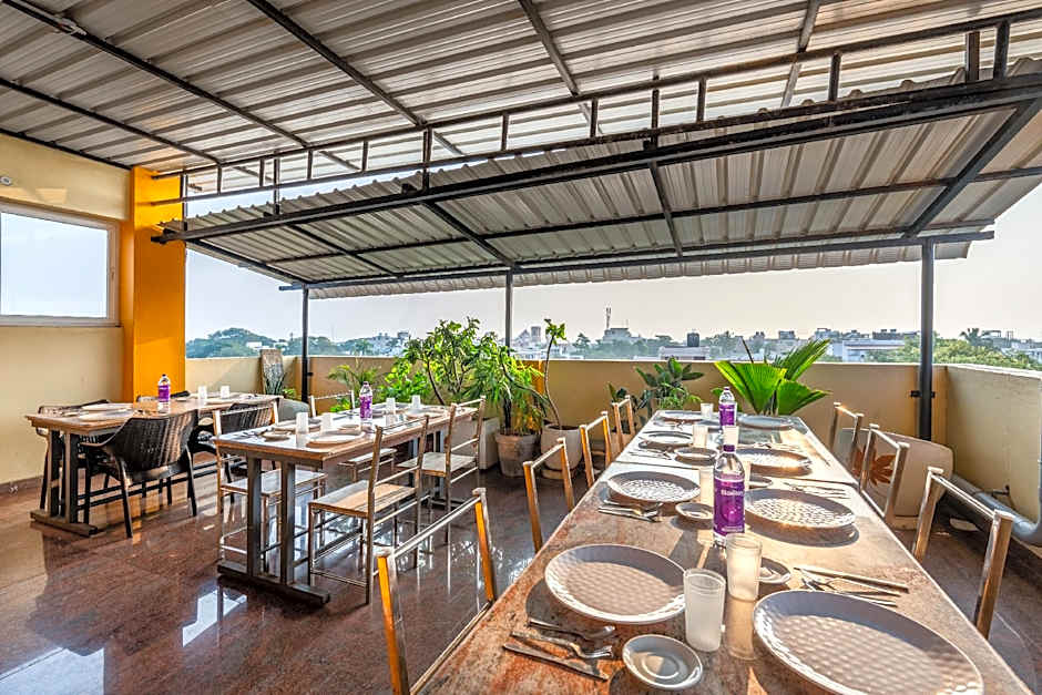 Treebo Grace Inn, 3 Min Walk From Promenade Beach