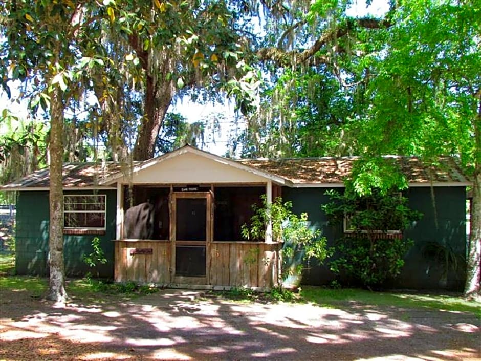 The Yearling Cabins