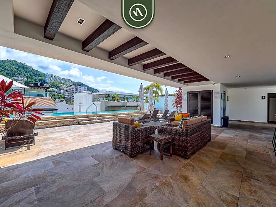 Luxury 2BR Condo in Romatic Zone - Rooftop Pool