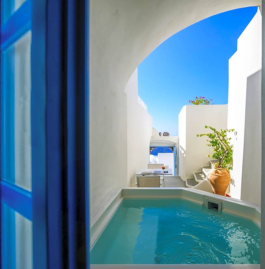 Pantelia Suites