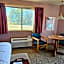 Travelodge by Wyndham Mackinaw City